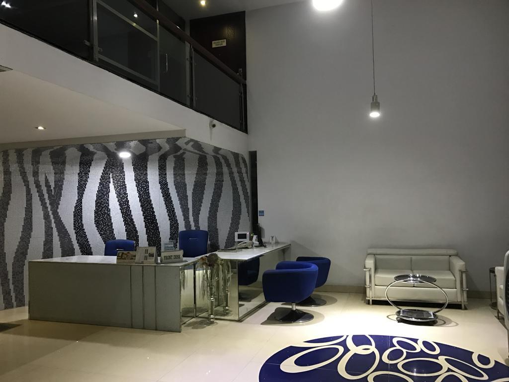 คอมเทมโพรารี่ ไฮท์ รีสอร์ต แอนด์ โฮเต็ล Aparthotel ธากา ภายนอก รูปภาพ